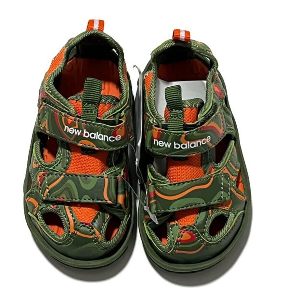 NWT New Balance Kids Olive Green & Orange Camo Sandals, size 17